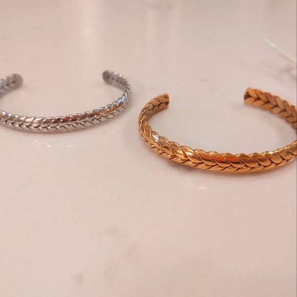 Gold and Silver Toned Bangles - Picture 1 of 3